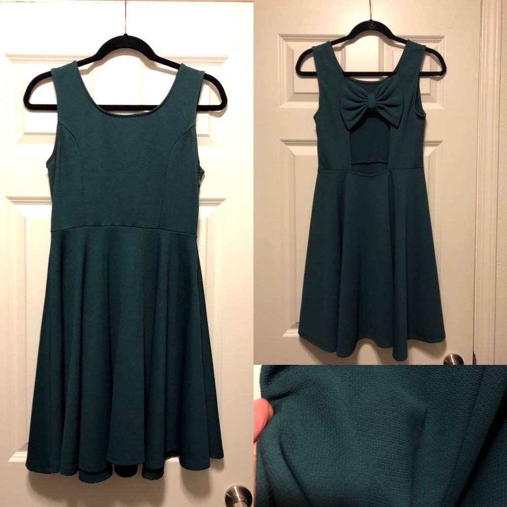 Green bow dress